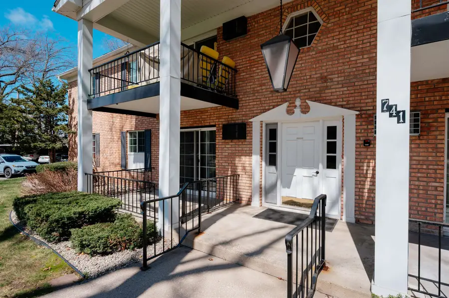 741 Indian Trail #6, Traverse City, MI 49686 - #2