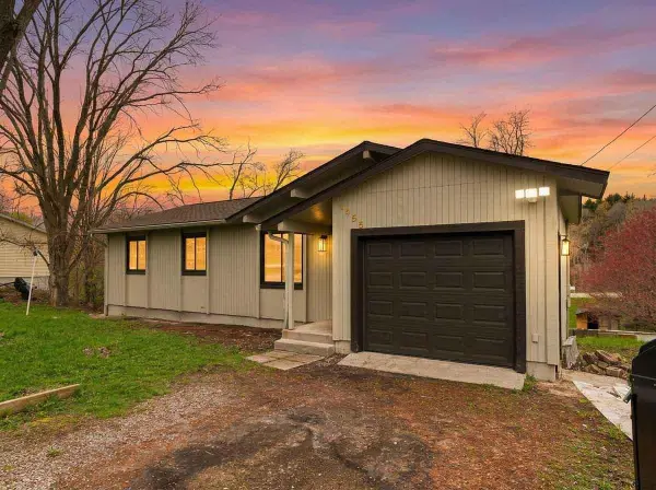 1455 Greenbriar, Traverse City, MI 49685