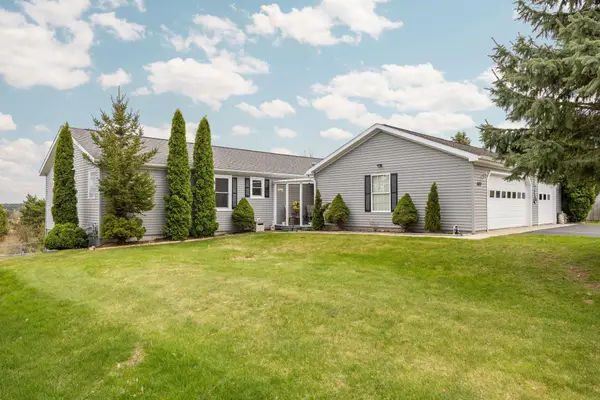 635 Autumnview, Traverse City, MI 49685