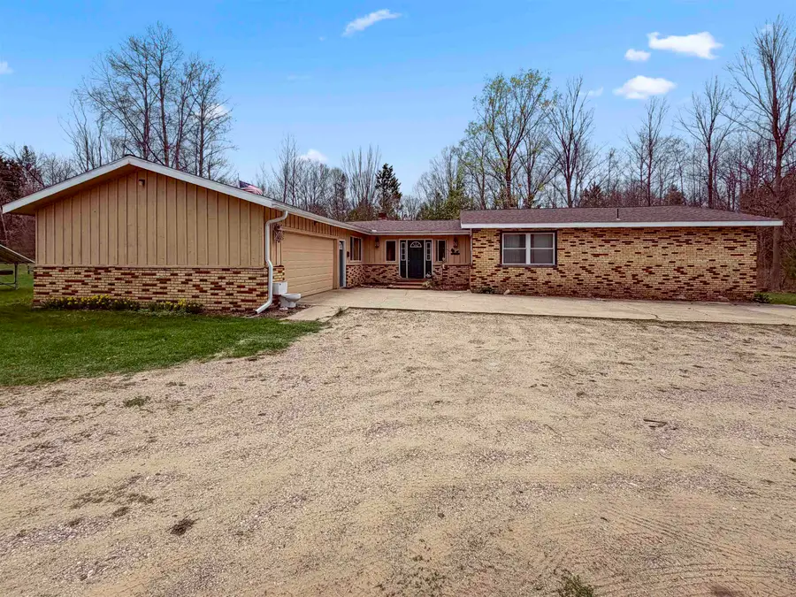 4411 N 11, Mesick, MI 49668 - #3