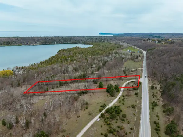 S M-22, Cedar, MI 49621
