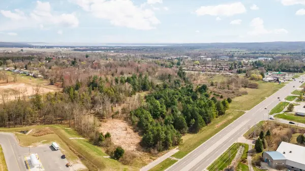 2051 N Garfield, Traverse City, MI 49686