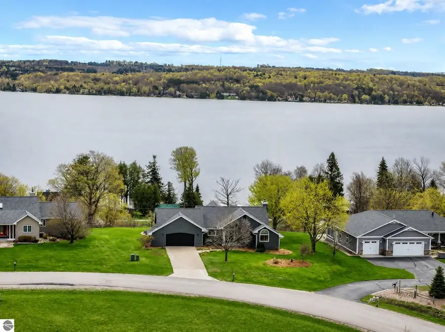 7215 Cedarview, Cedar, MI 49621 - #2