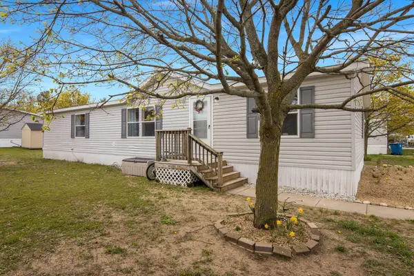 2403 Leisure, Traverse City, MI 49686