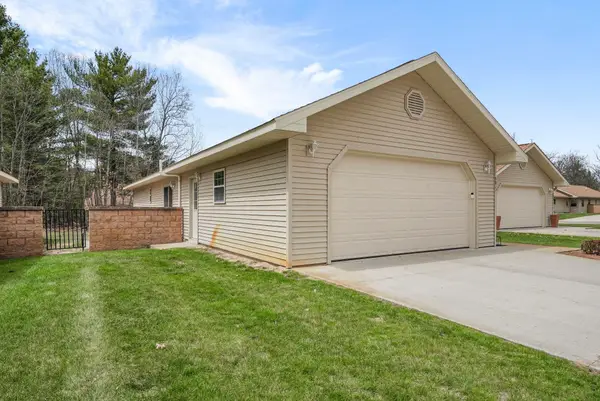 9811 Deer Track, Interlochen, MI 49643