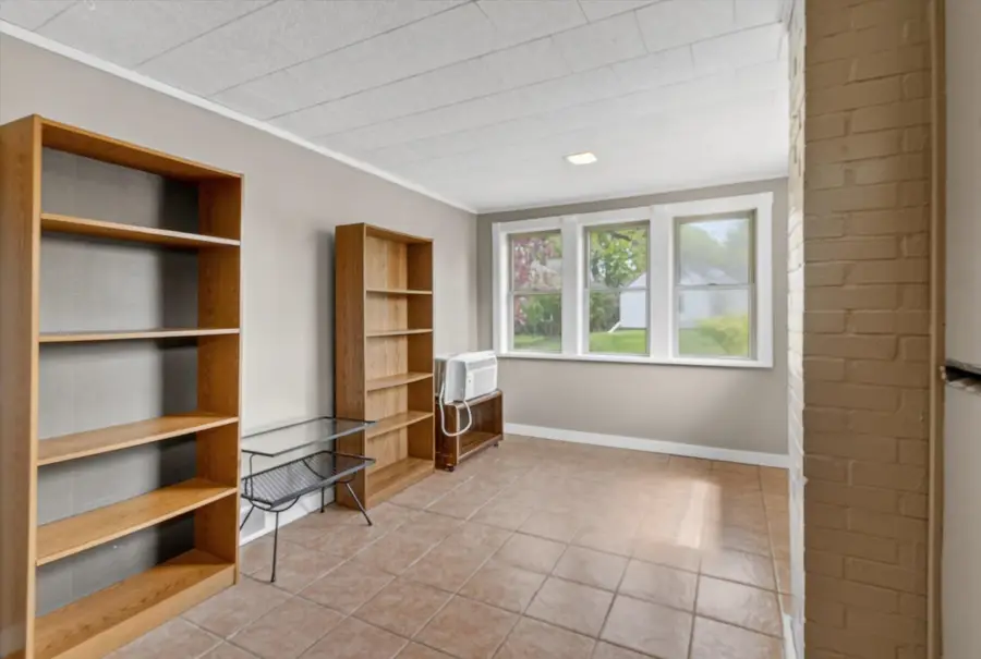 417 Washington, Alma, MI 48801 - #3
