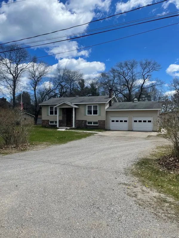 5700 W Weir, Oscoda, MI 48750