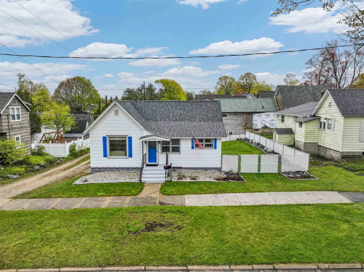 208 Blodgett, Cadillac, MI 49601 - #1