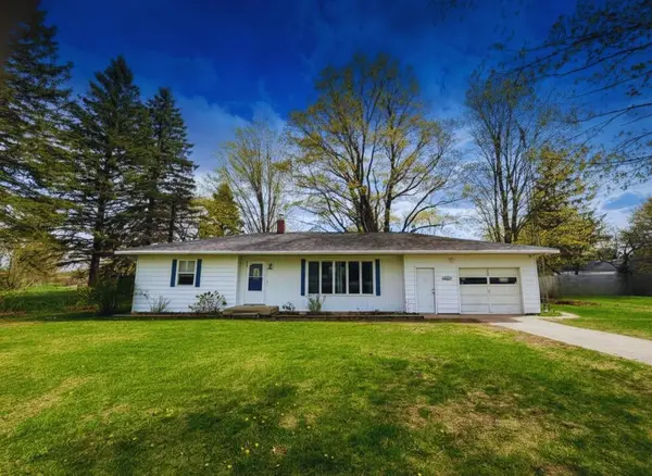 4684 E Moorestown, Lake City, MI 49651