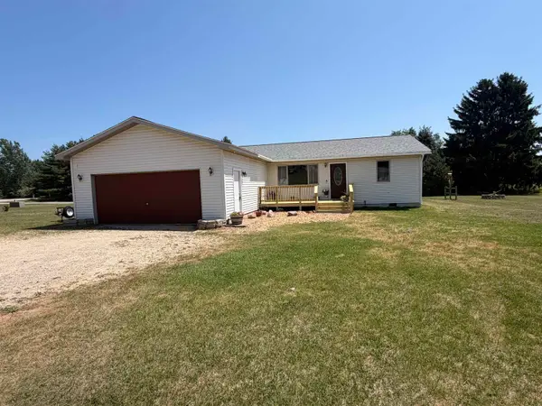 1001 Isabella Vista, Lake Isabella, MI 48893