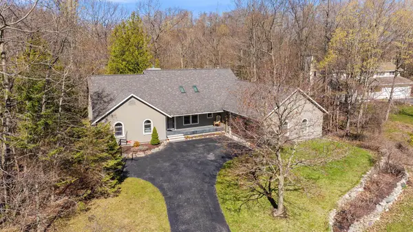 9045 North Pointe Woods, Charlevoix, MI 49720