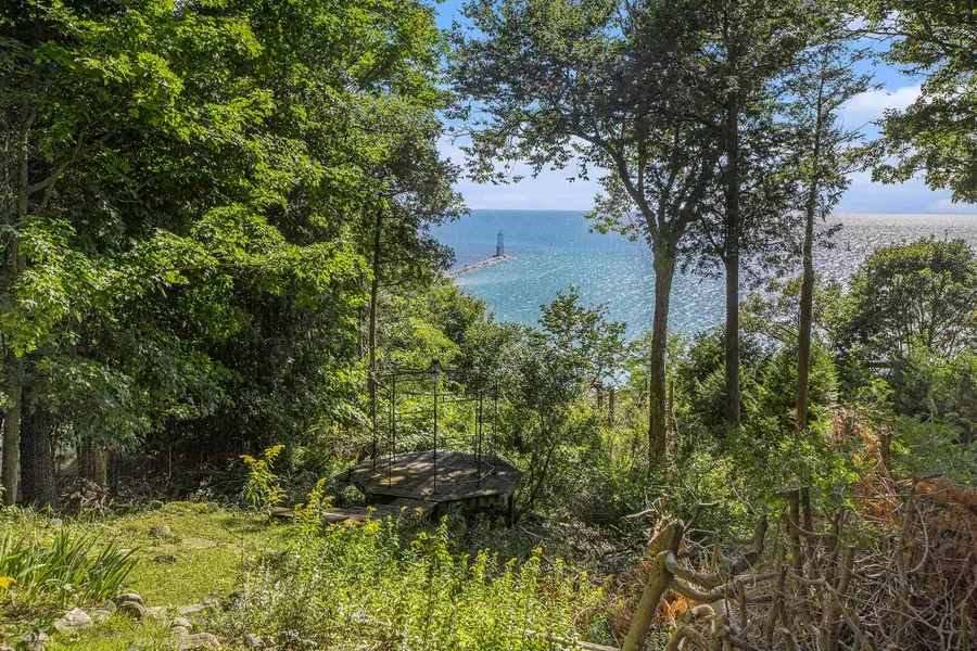501 Michigan, Frankfort, MI 49635 - #2