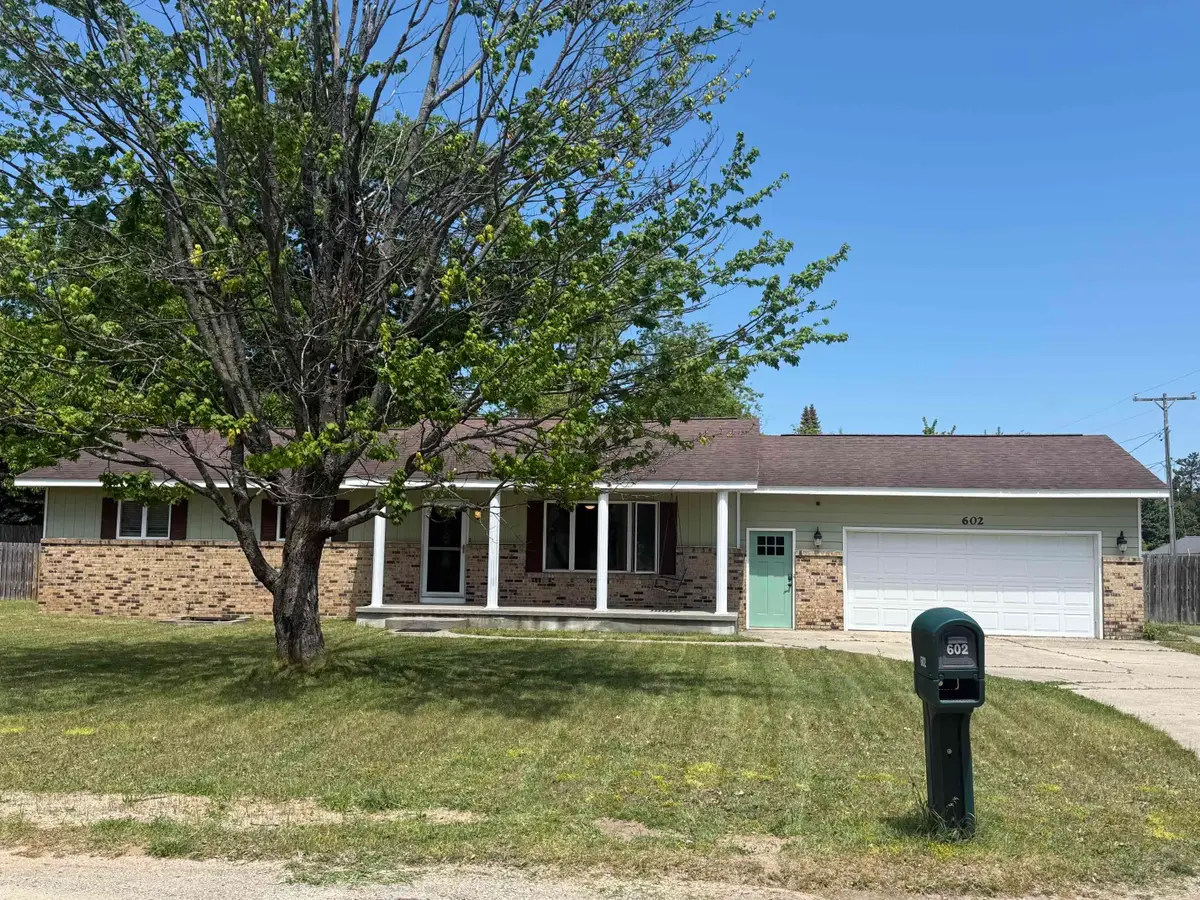 602 Lincoln, Kalkaska, MI 49646 - #1