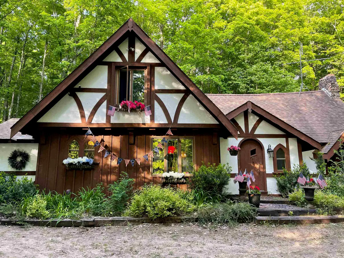 984 Cedar River, Bellaire, MI 49615 - #1