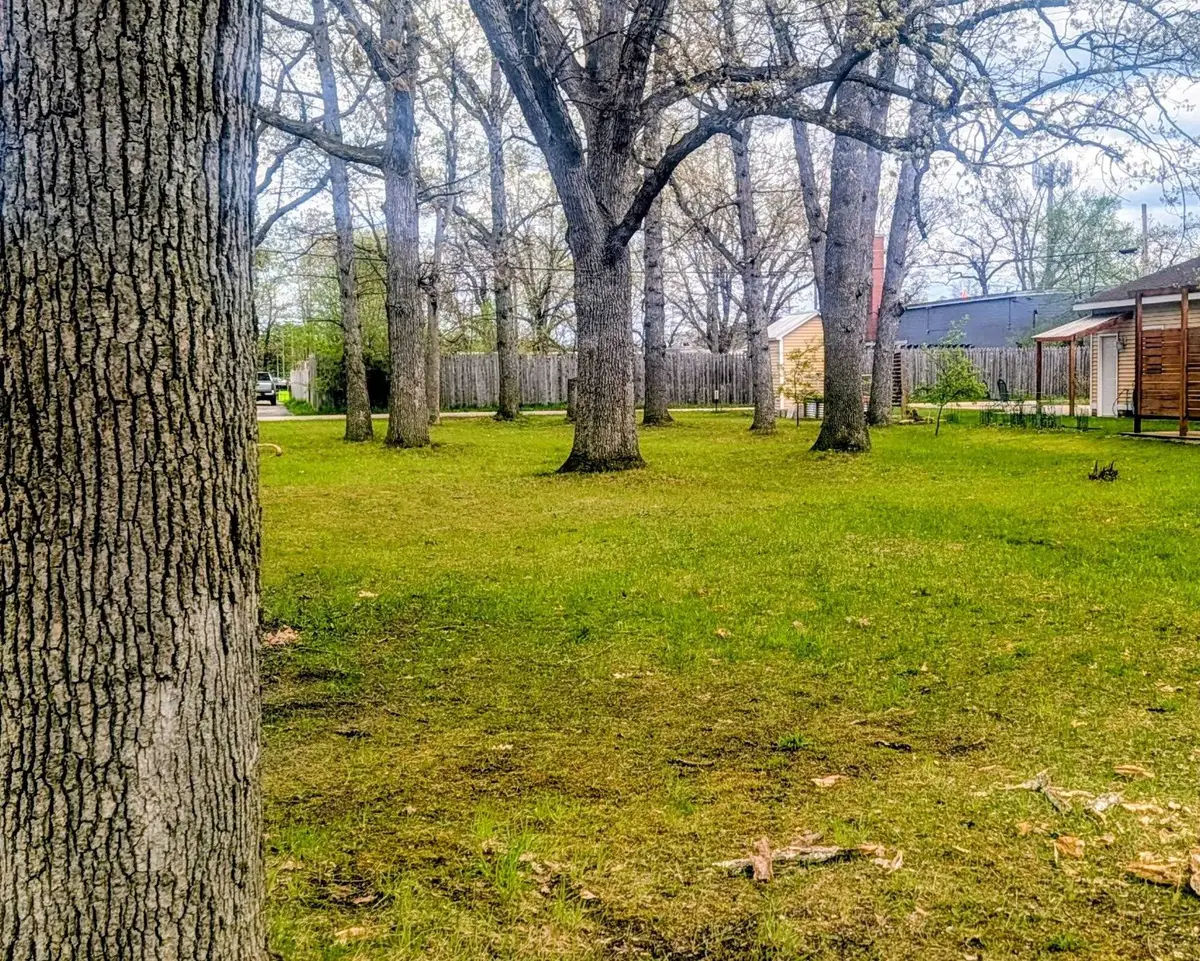 213 E Fifteenth, Traverse City, MI 49684 - #1