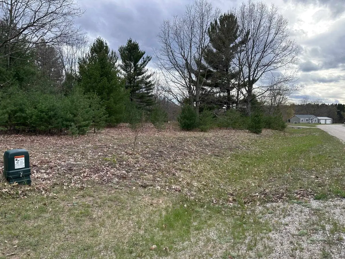 11797 Country Acres, Interlochen, MI 49643 - #1