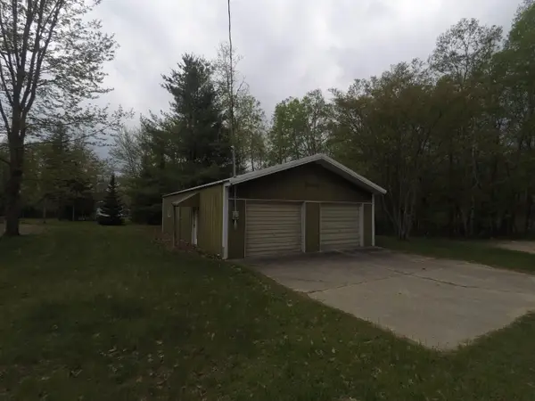 137 Henderson, Cadillac, MI 49601