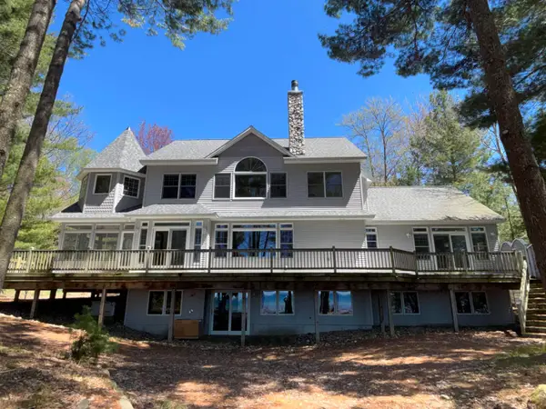 000 Golden Beach, Kewadin, MI 49648