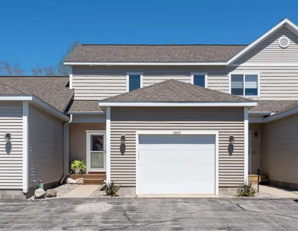 3863 Falling Leaf #A7, Traverse City, MI 49686
