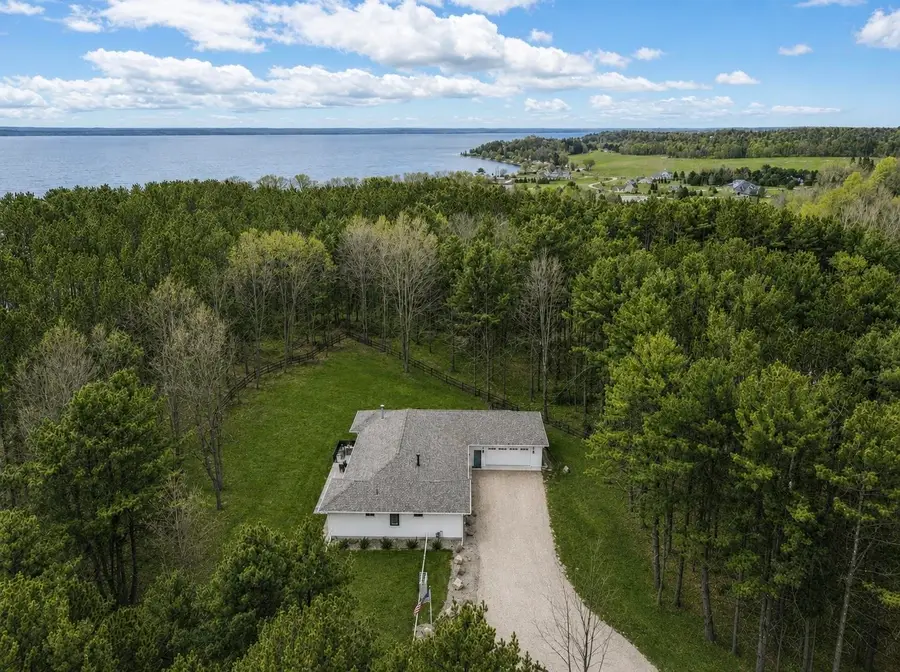 3992 Hidden Hills, Traverse City, MI 49686 - #2