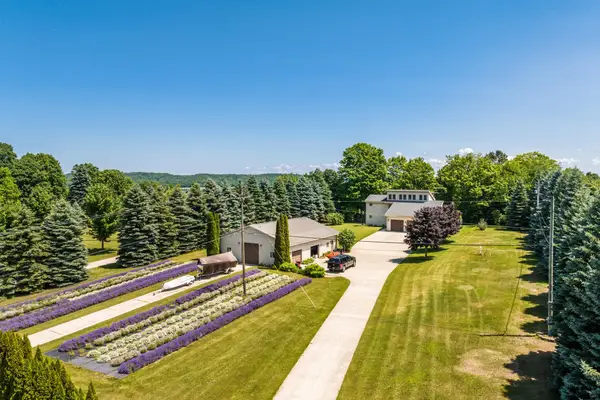 4133 Old Mission, Traverse City, MI 49686