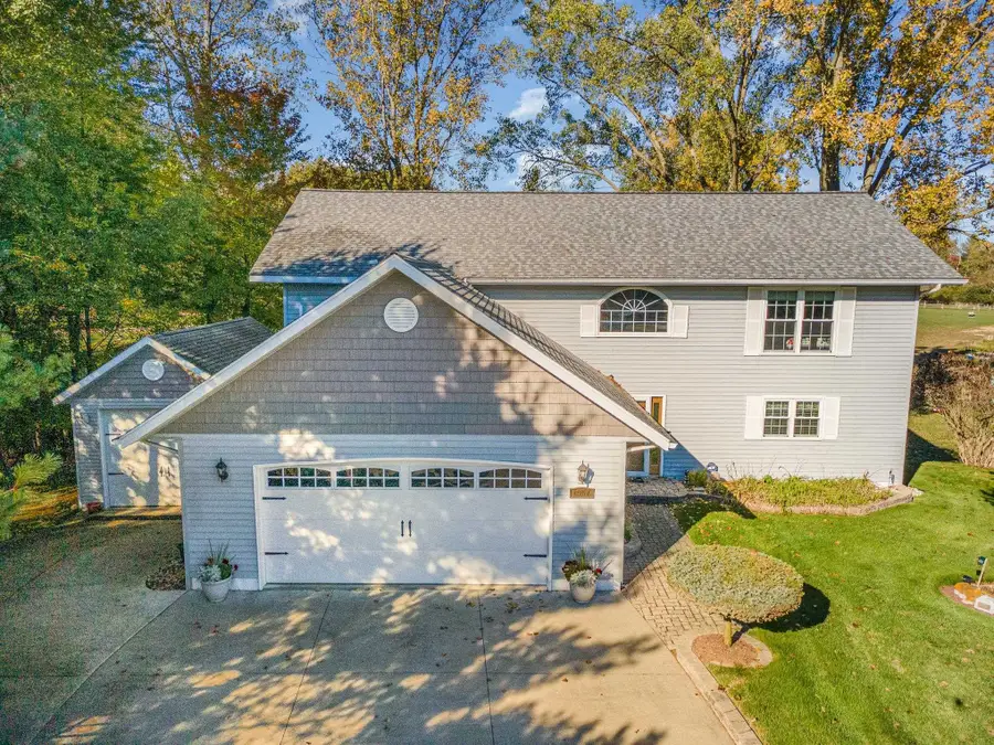1057 Crown Point, Lake Isabella, MI 48893 - #2