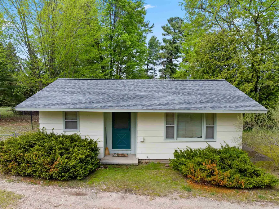 806 Livingston, Elk Rapids, MI 49629 - #2