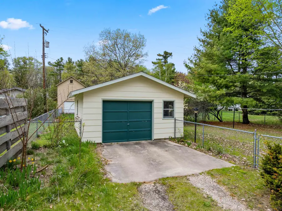 806 Livingston, Elk Rapids, MI 49629 - #3