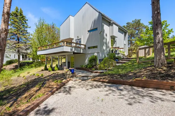 10381 S Leelanau, Traverse City, MI 49684