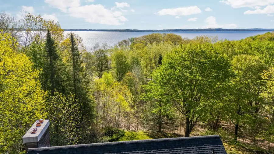 9393 Lou-len, Traverse City, MI 49684 - #2