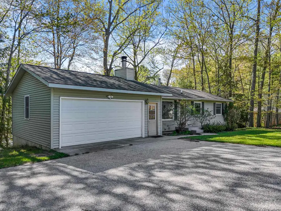 4064 N Spider, Traverse City, MI 49696 - #2