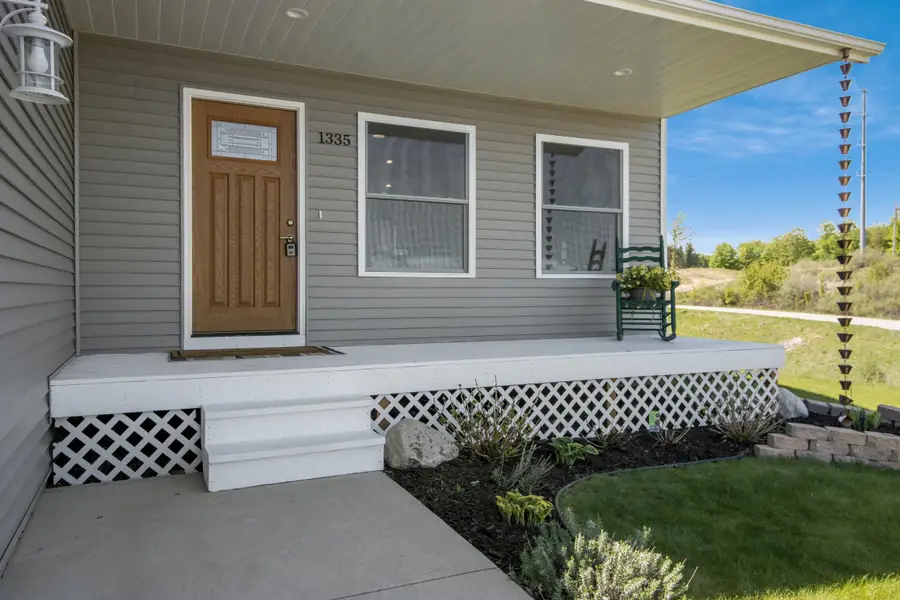 1335 Umber, Traverse City, MI 49696 - #2