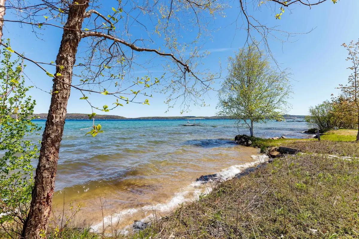 1515 South Shore East, Frankfort, MI 49635 - #1