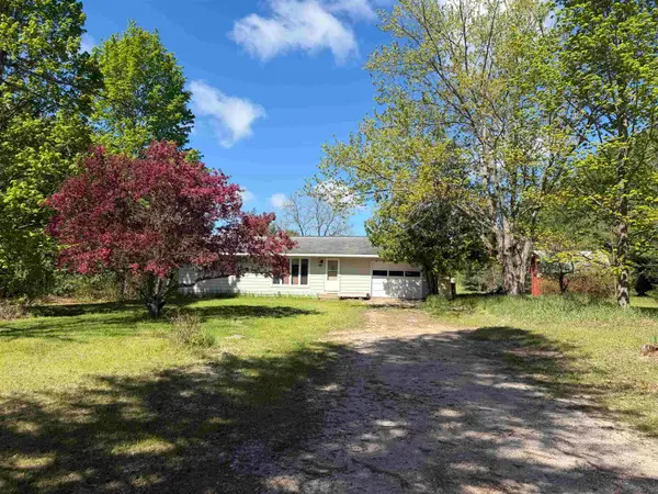 6296 Reynolds, Lake Ann, MI 49650