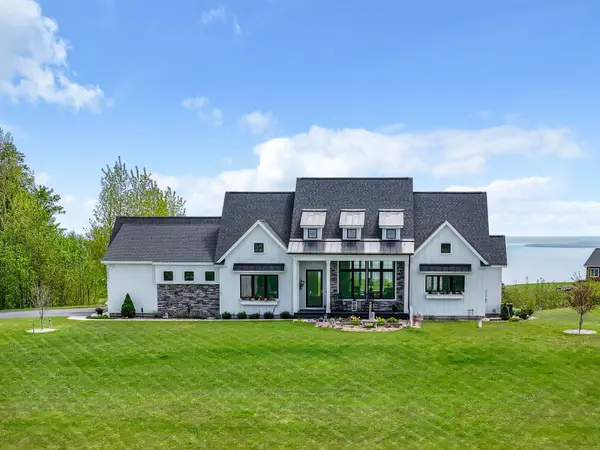 10041 E John Michael, Suttons Bay, MI 49682