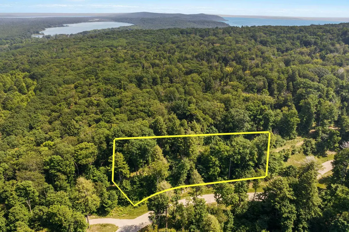 000 Park, Frankfort, MI 49635 - #1