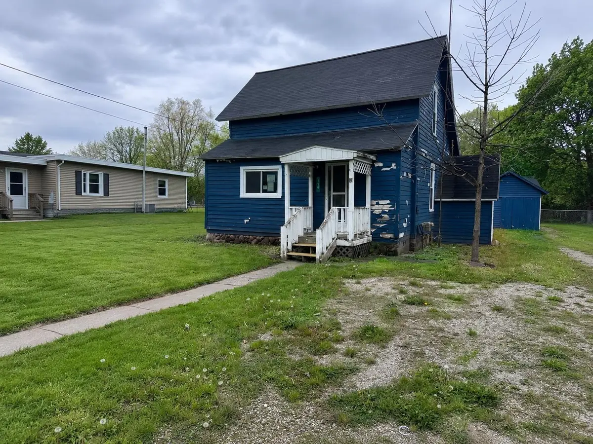 125 N Chippewa, Shepherd, MI 48883 - #1