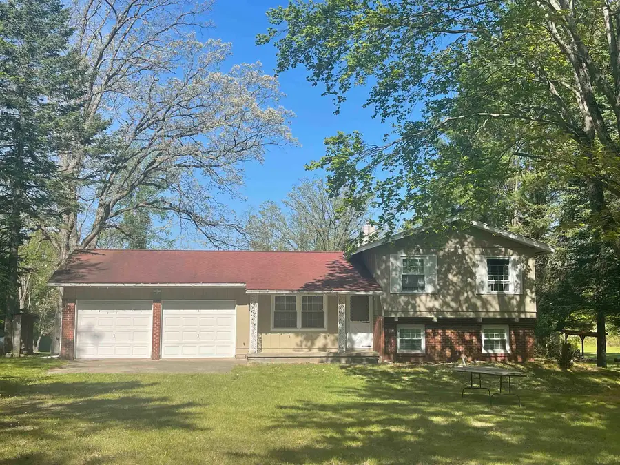 1860 S Jackson, Harrison, MI 48625 - #2