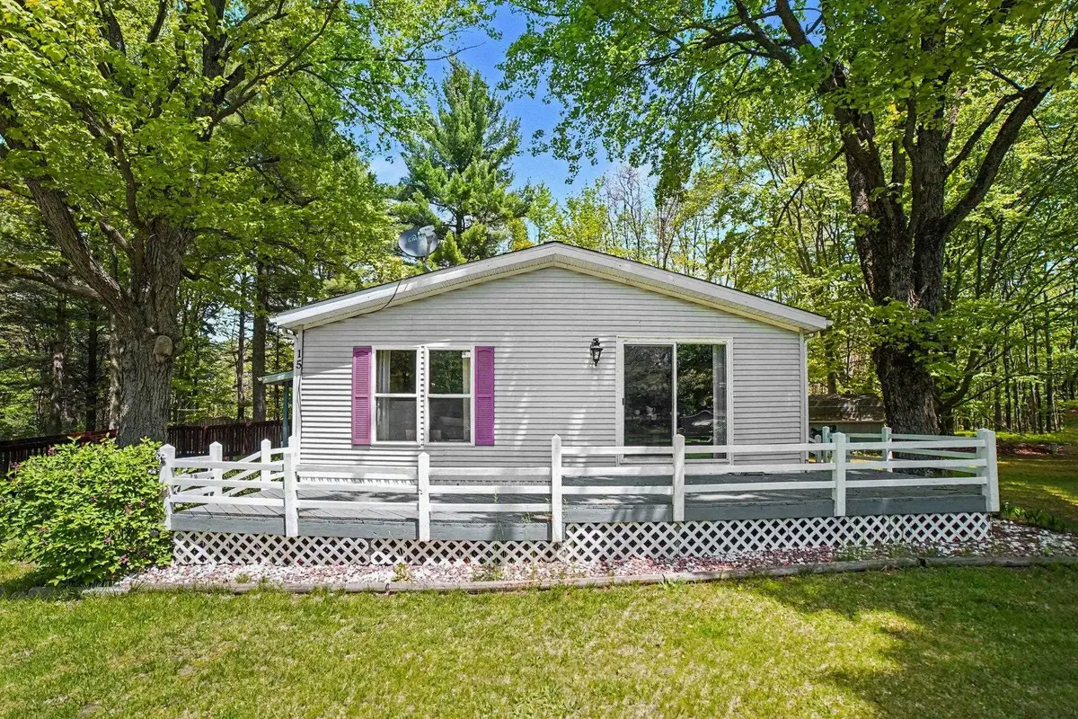 15 Backache, Elwell, MI 48832 - #1