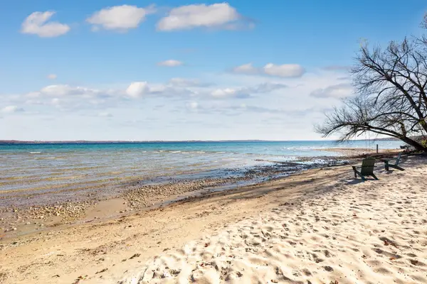 7923 S Shoreside, Traverse City, MI 49684