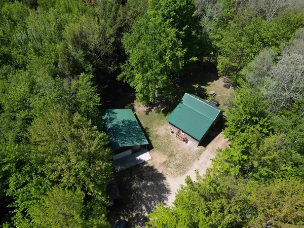 16862 Healy Lake, Thompsonville, MI 49683