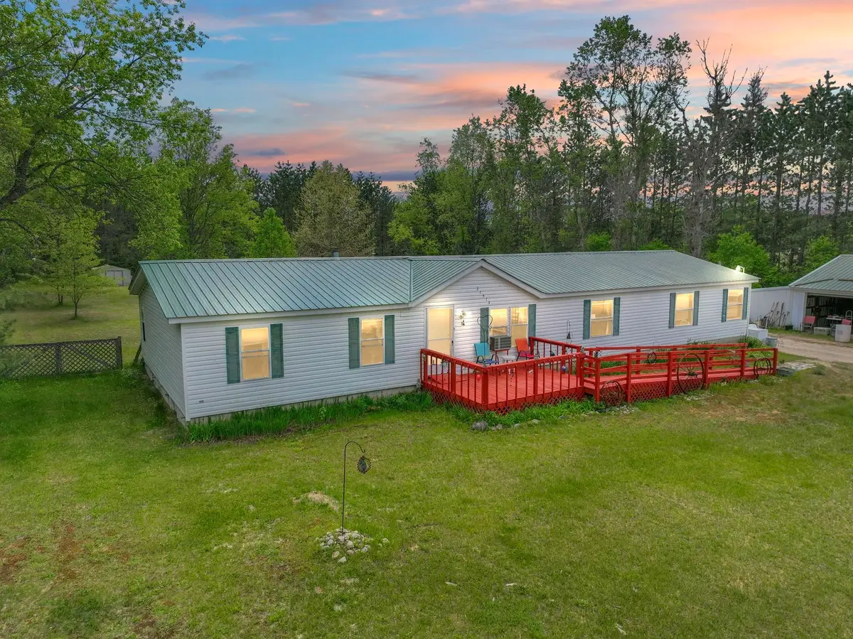 21513 23 Mile, Tustin, MI 49688 - #1