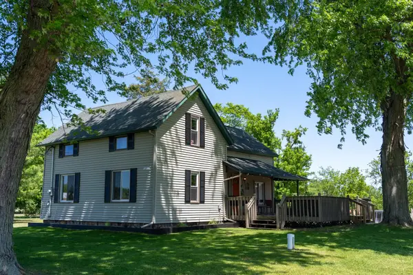 8810 N Vandecar, Farwell, MI 48622