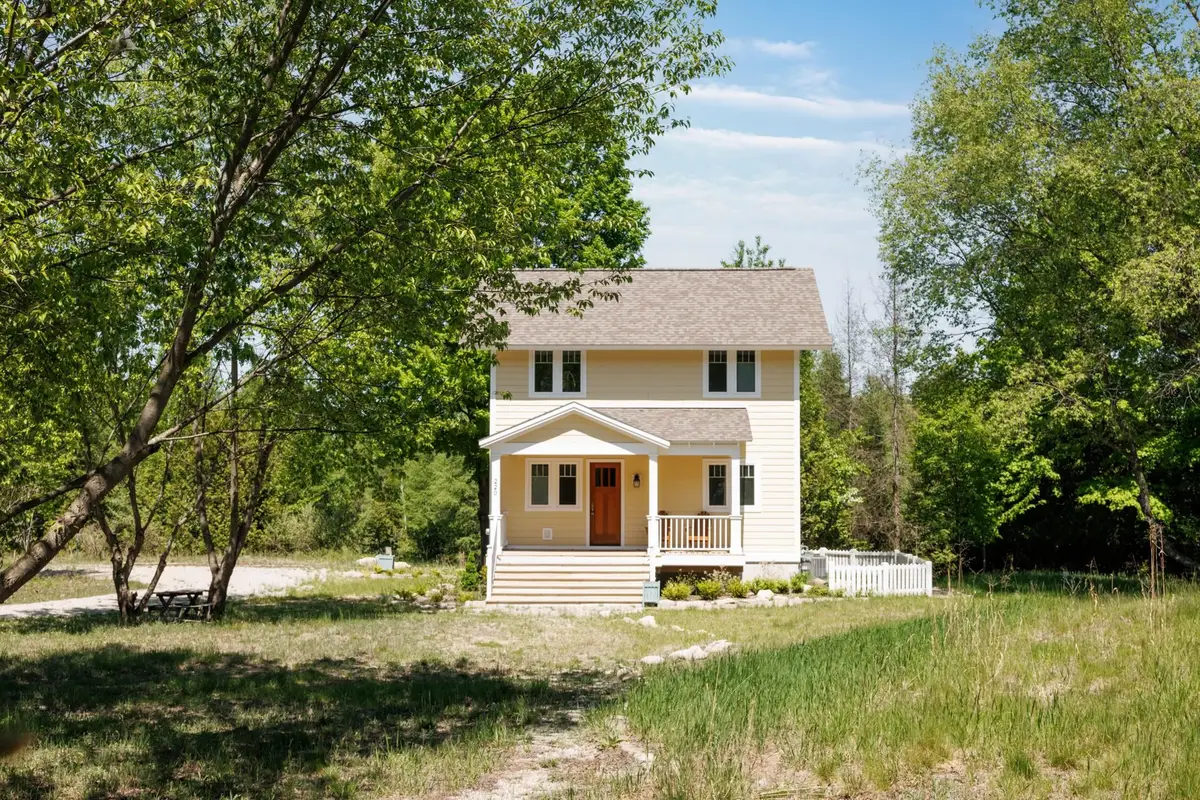 220 W Harbor, Maple City, MI 49664 - #1