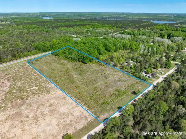 00 M-37, Mesick, MI 49668