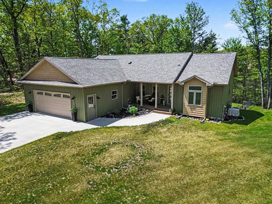 1735 Iroquois, Sand Lake, MI 48748 - #3