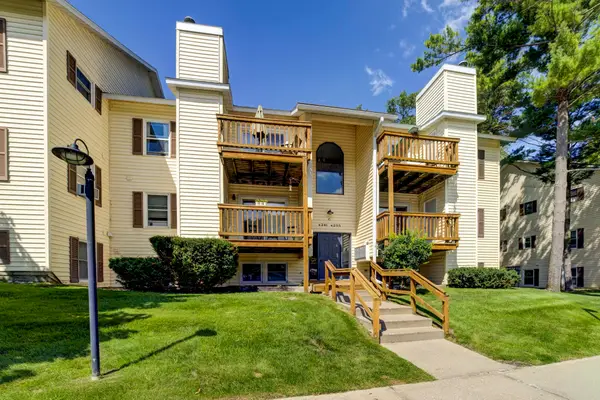 4249 Mitchell Creek, Traverse City, MI 49686