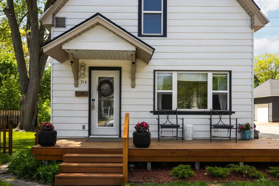 314 Barlow, Traverse City, MI 49686 - #2
