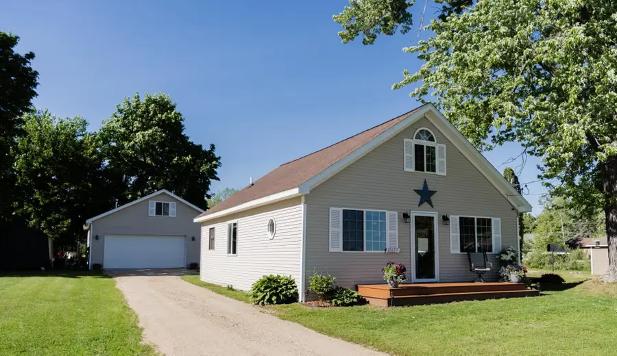 10627 Lake, Chippewa, MI 49320 - #2