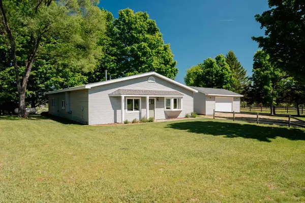 5875 Knight, Kingsley, MI 49649
